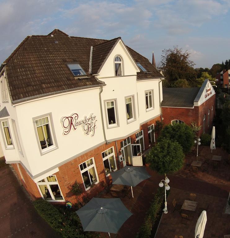 Klausdorfer Hof Hotel Schwentinental Exterior photo